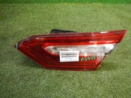Фонарь правый внутр. Toyota Camry 8 XV70 17-нв LED