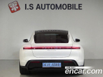 Porsche Taycan 4S — 2024