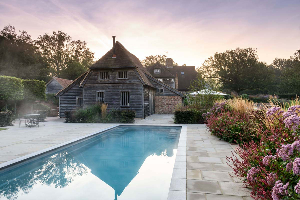 The Gardener`s Palette: Creating Colour Harmony in the Garden