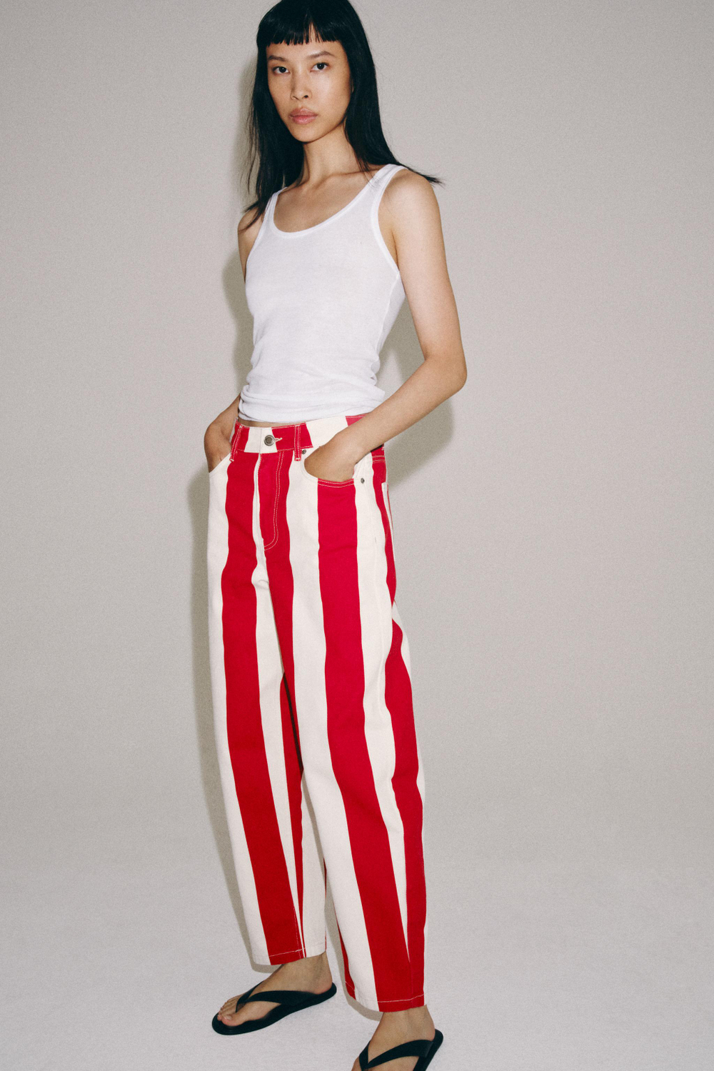 ЗАУЖЕННЫЕ ДЖИНСЫ В ПОЛОСКУ СО СРЕДНЕЙ ПОСАДКОЙ — ZW COLLECTION — ZARA