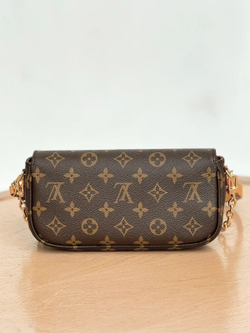 Сумка Louis Vuitton