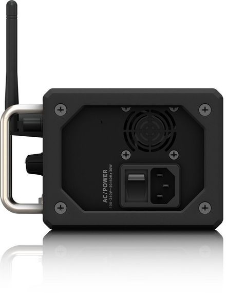 Behringer XR12 цифровой рэковый микшерный пульт