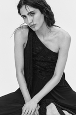 Топ на одно плечо с вышивкой - H&M
