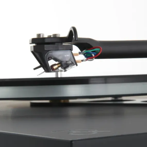 Rega Planar 6 (Ania) Black