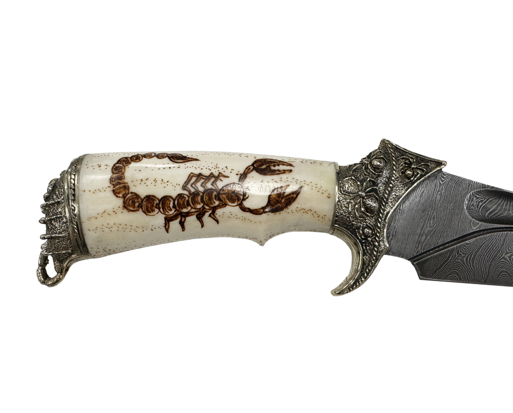 Подарочный нож Корсар (Скорпион), дамасская сталь, рукоять из кости рога лося