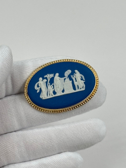 Брошь Wedgwood синяя