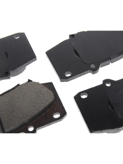 Колодки тормозные TOYOTA Hilux (11-) передние (4шт.) SANGSIN