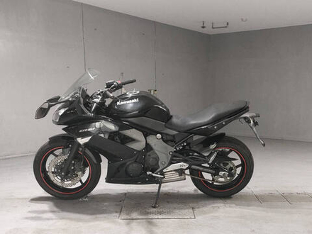 Kawasaki ER-6F, 2011