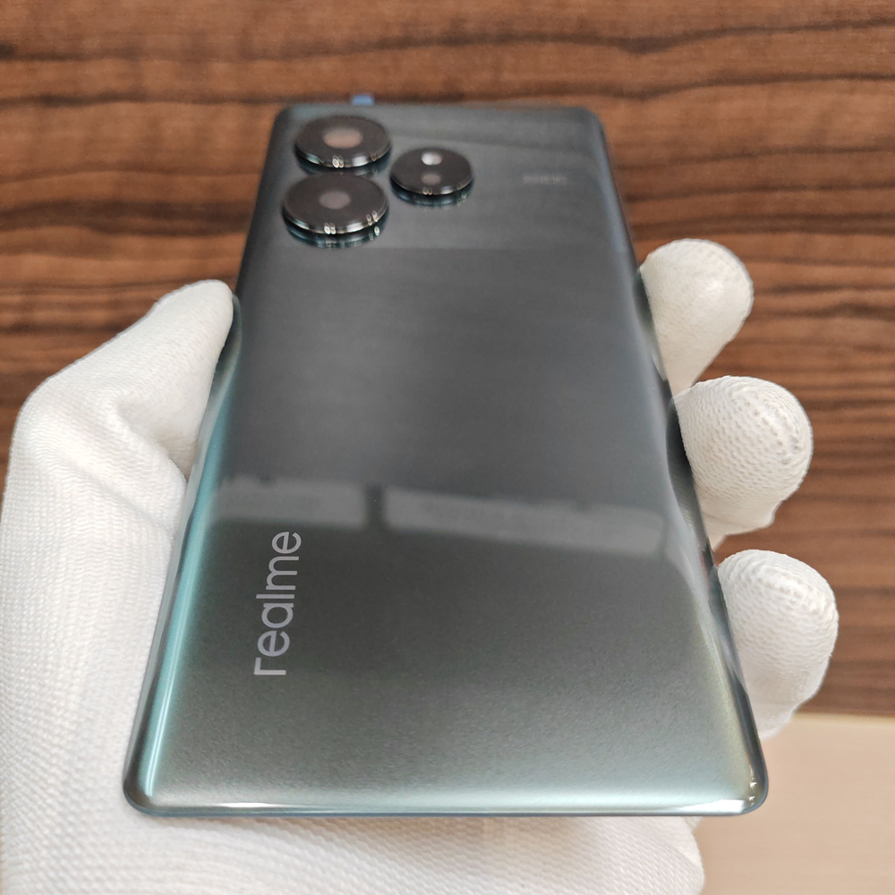 Задняя крышка для Realme GT 6 Original (заднее стекло) цвет: Серебристый / Зеркальный серебряный