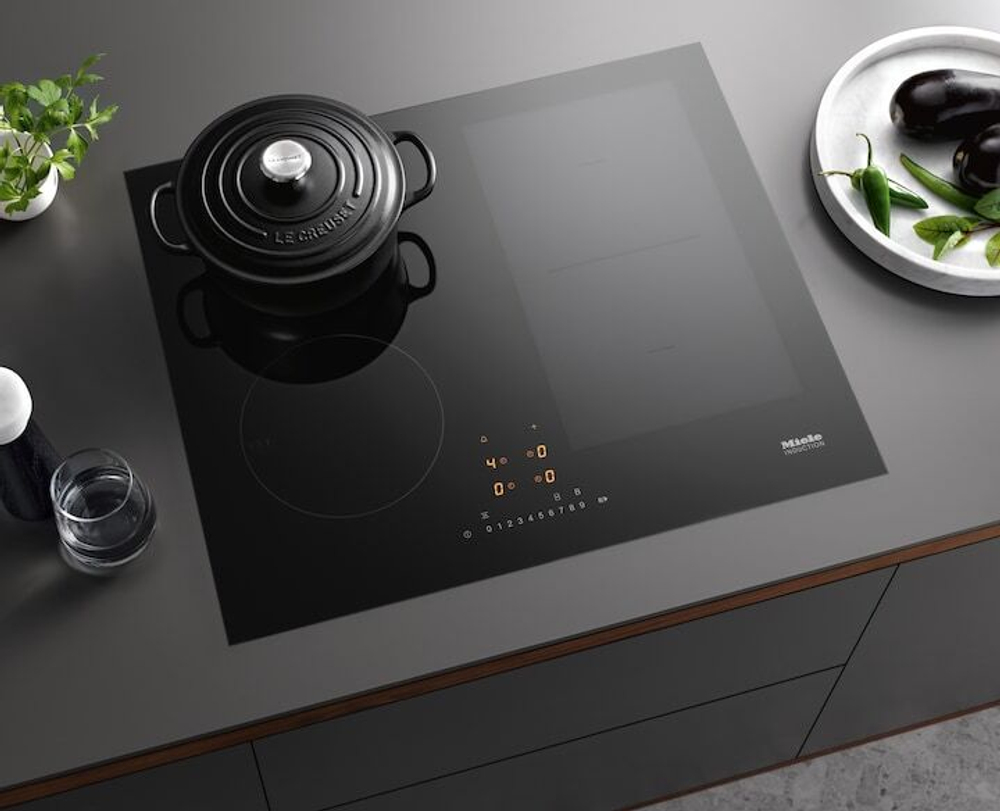Индукционная панель конфорок с сенсорным управлением Miele KM7464 FL