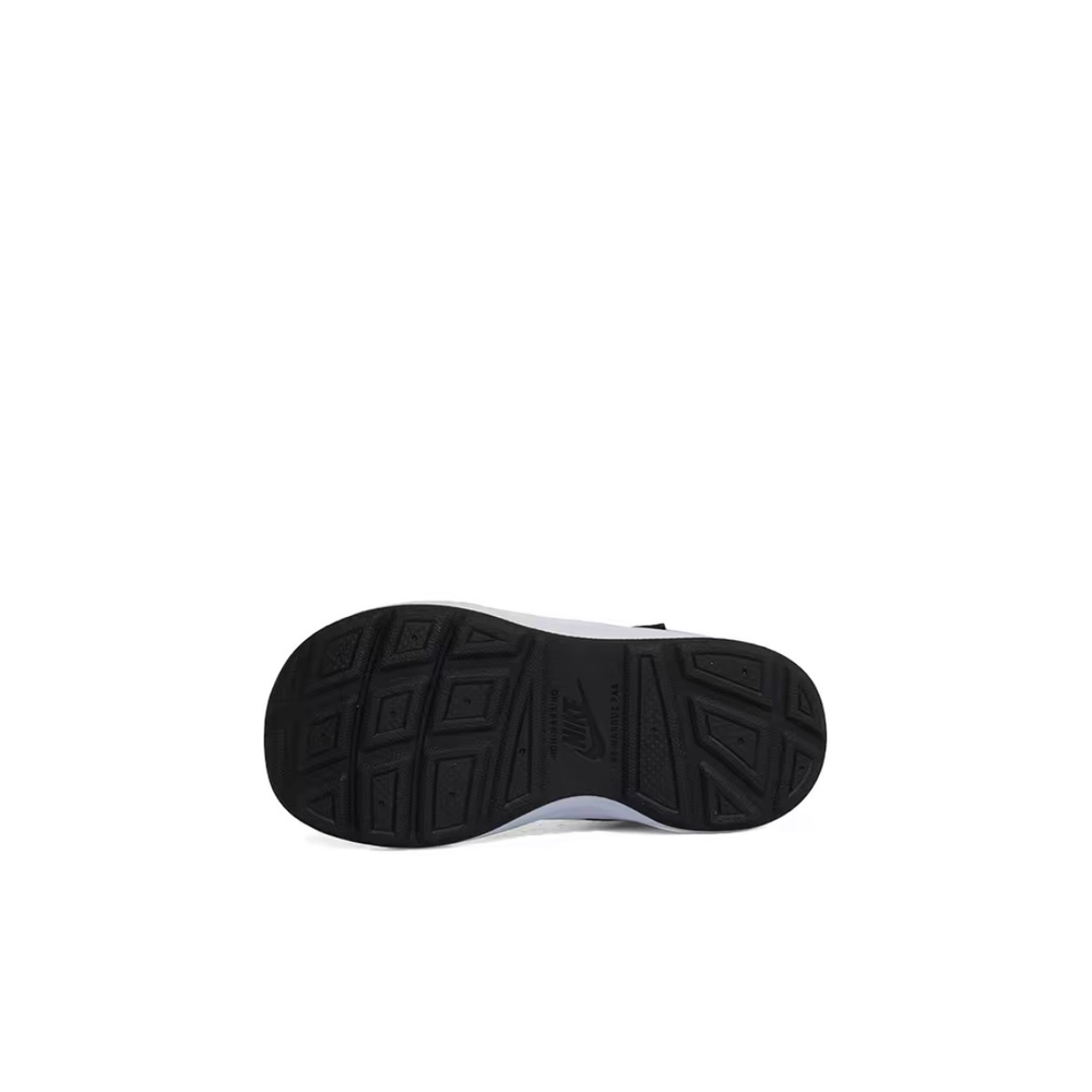 alt="Подошва Waffle на кроссовках Nike Wearallday Black White"