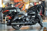 Ultra Limited, Harley-Davidson (FLHTK), 2023 Black Option