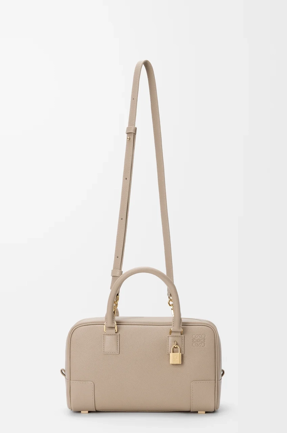 Loewe Сумка Amazona 23 из мягкой зернистой телячьей кожи, цвет глины
