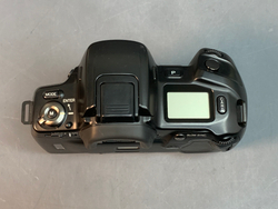 Нерабочий Minolta Dynax 700si body