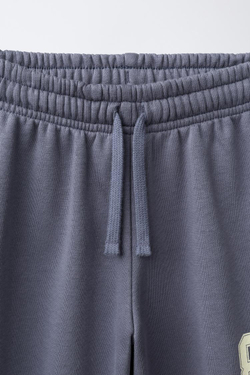 ZARA БРЮКИ-ДЖОГГЕРЫ VARSITY ИЗ МЯГКОЙ ТКАНИ, ЛИНЯЛЫЙ СИНИЙ