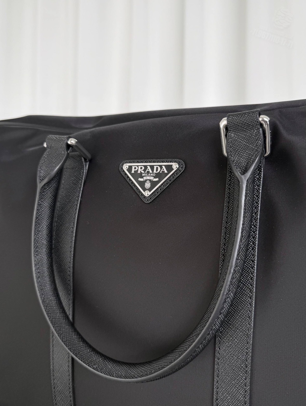 Дорожная сумка Prada