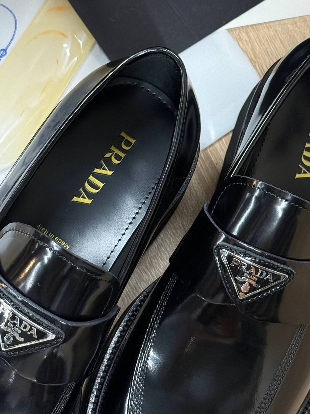 Лоферы Prada
