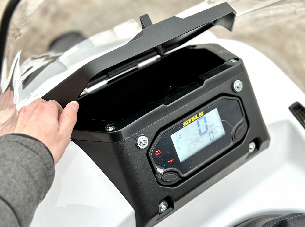 Снегоход STELS ВИКИНГ (VIKING) SV800T LUX XE V3.0 K02 SWT CVTECH
