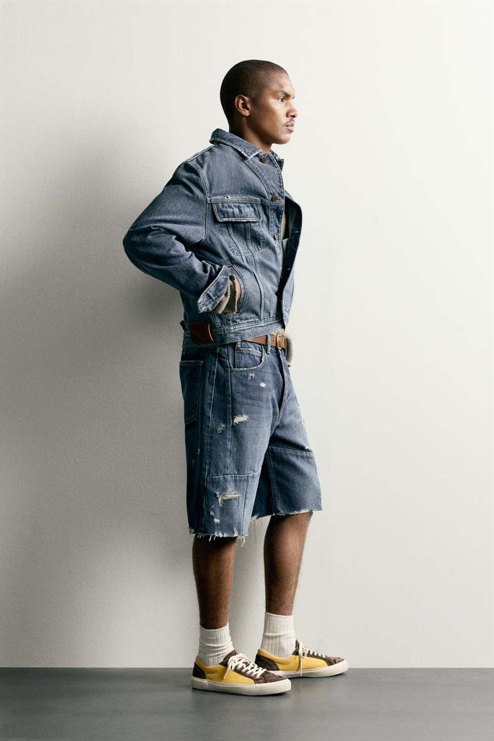 ZARA ДЖИНСОВЫЕ ШОРТЫ BAGGY FIT СО ШВАМИ, СИНИЙ