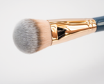 MAKEUPSTOREKZ Кисть для тона Таклон/ Т01