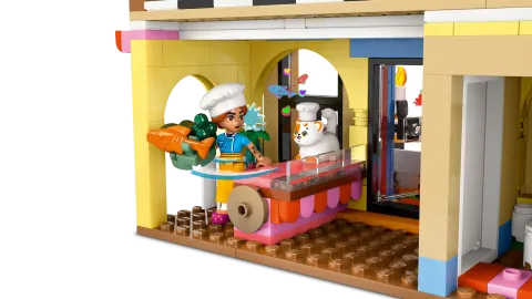 Конструктор LEGO Friends 42655 Ресторан и кулинарная школа