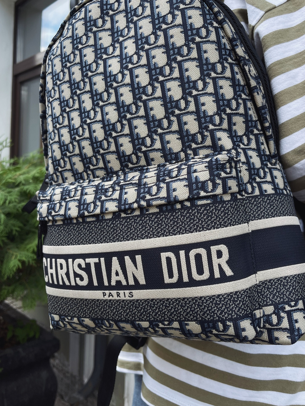 Dior Travel