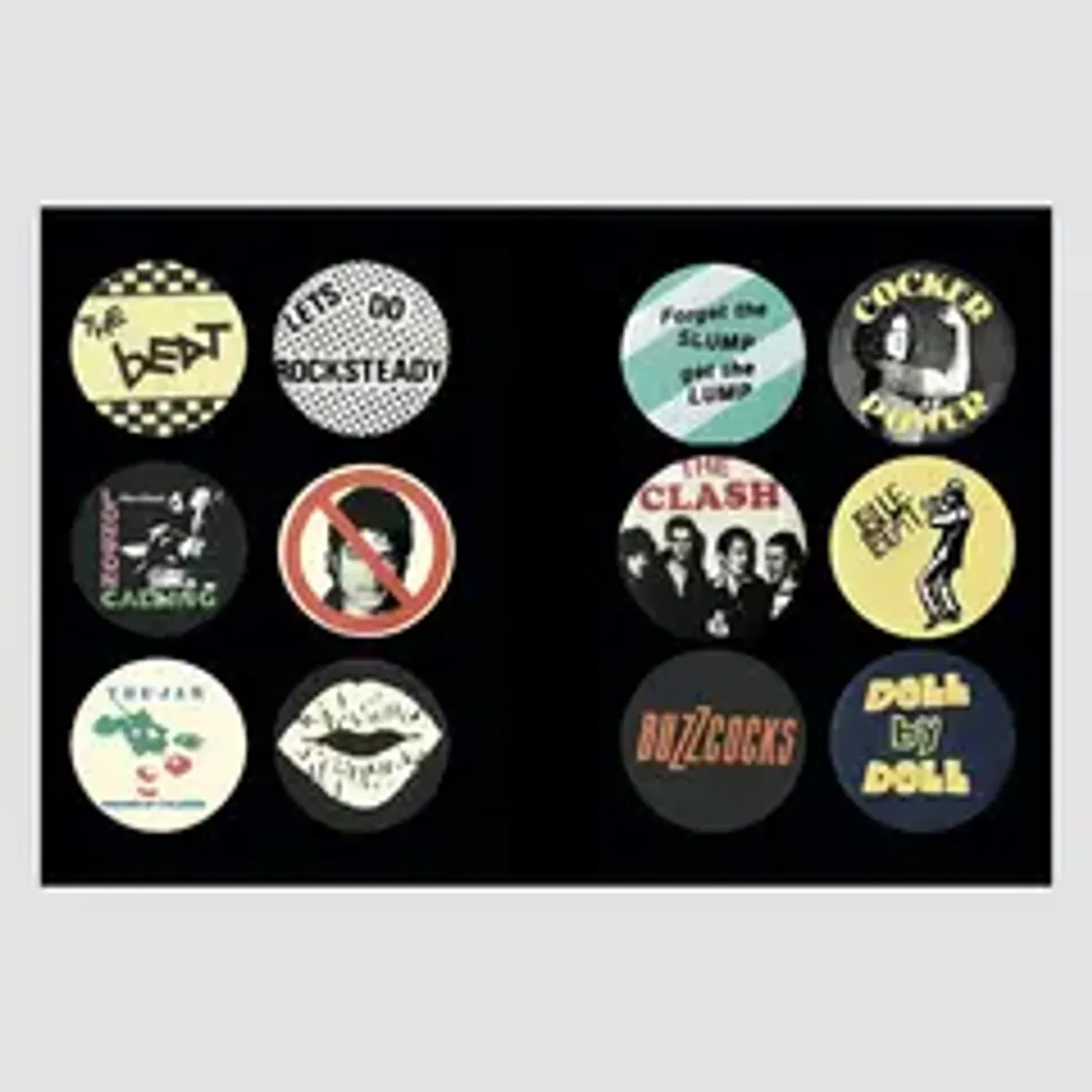 Артбук Music Badges 1970-2010 (на английском языке)