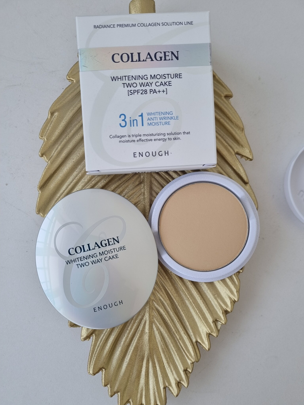 Пудра для светлой кожи со сменным блоком Enough Collagen Whitening Moisture SPF30 PA+++ 21 тон