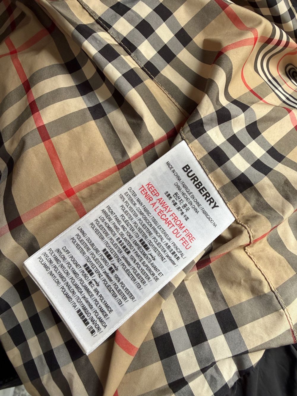 Пуховик Burberry, 140