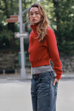 ZARA ТОЛСТОВКА С НАШИВКОЙ НА СПИНЕ, КРАСНЫЙ