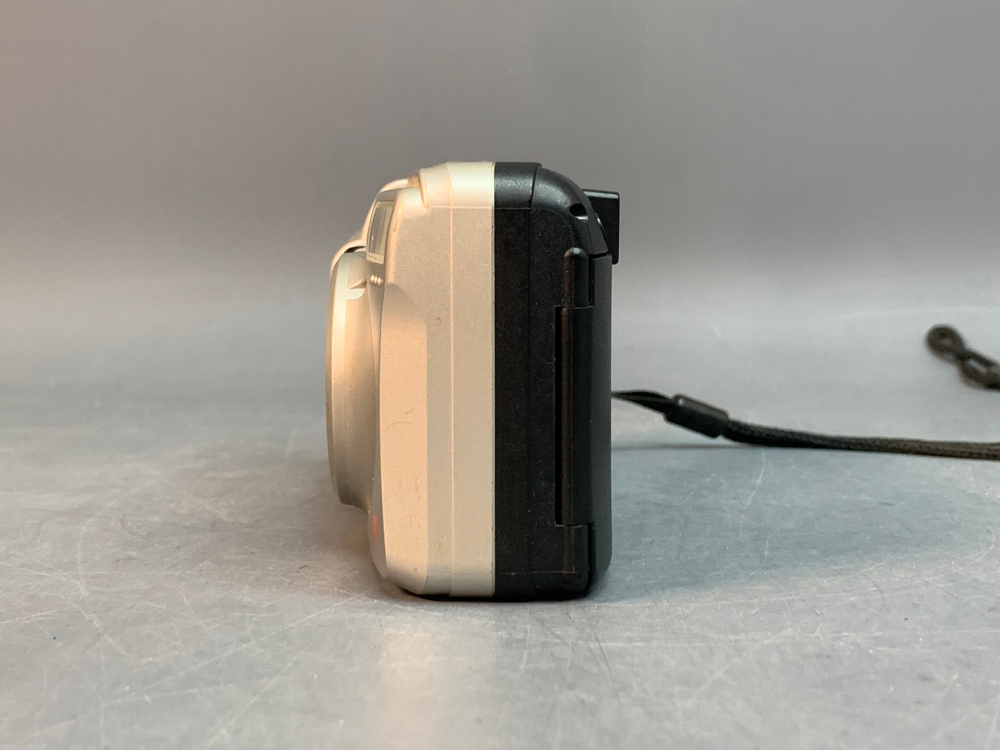 Olympus SuperZoom 105G