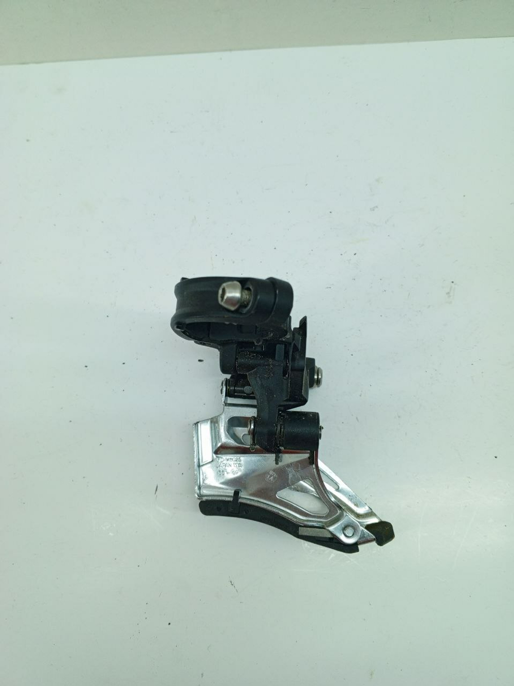 Переключатель на велосипед Shimano Deore FD-M6025
