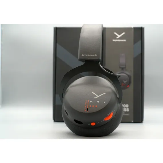 Beyerdynamic MMX 200 Black