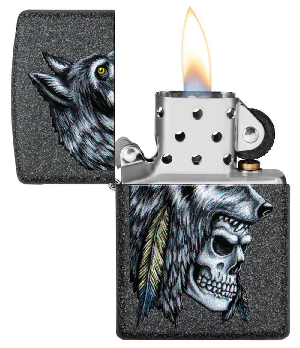 Зажигалка Zippo Wolf Skull с покрытием Iron Stone, латунь/сталь, серая, матовая, 38x13x57 мм