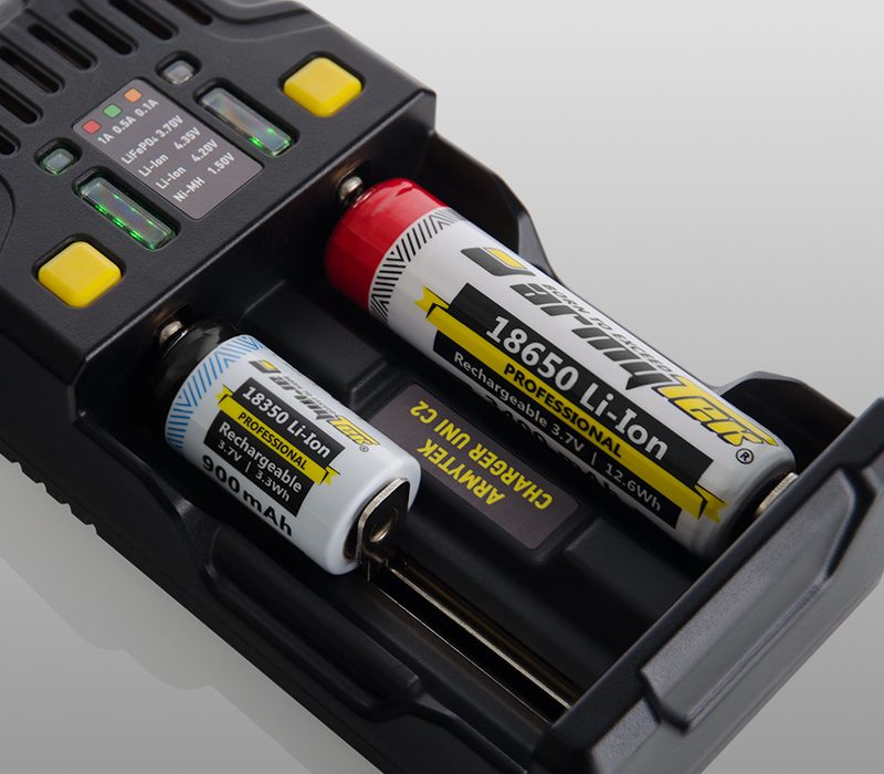 Универсальное зарядное устройство Armytek Uni C2 - фото 3
