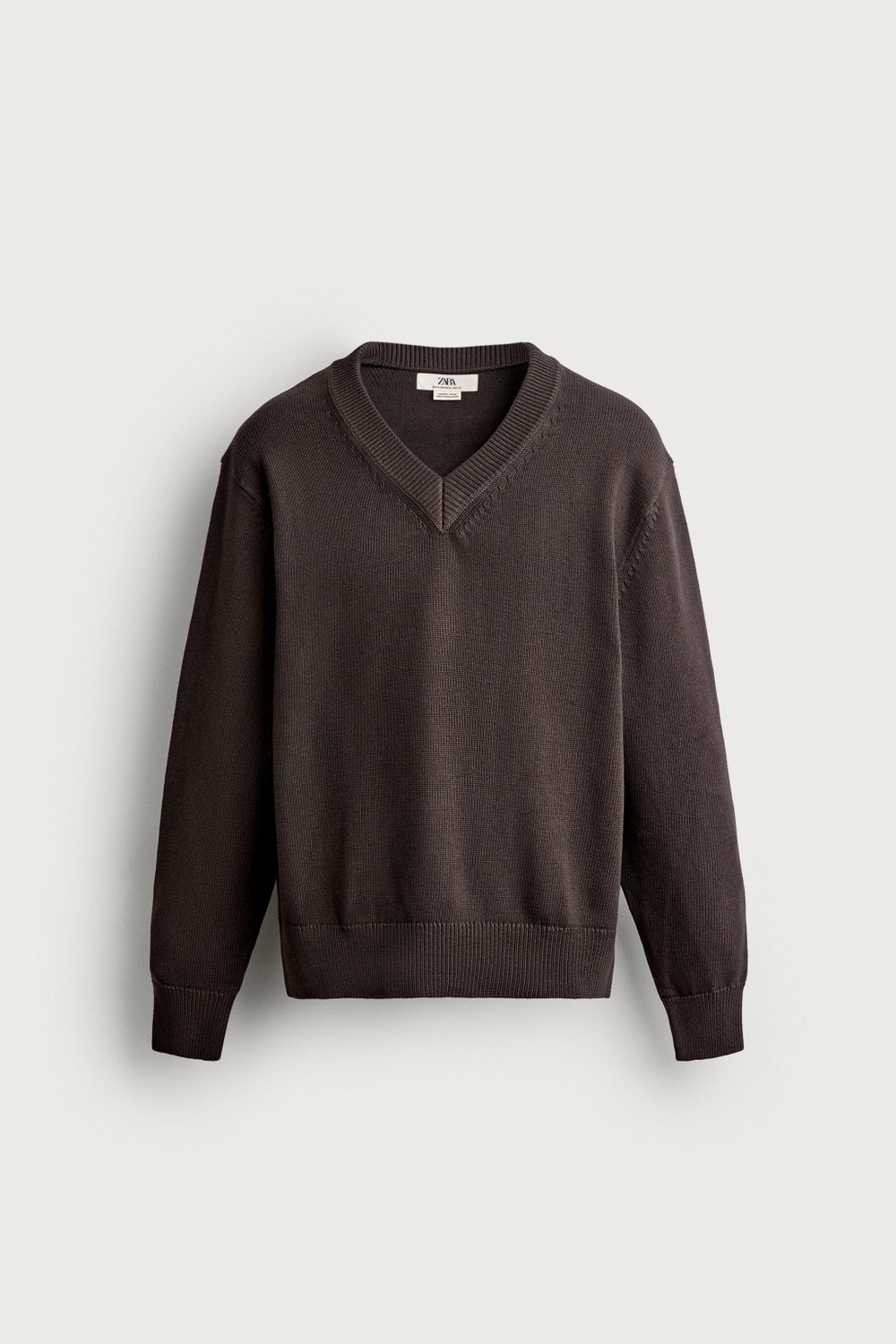 СВИТЕР КЛАССИЧЕСКОГО КРОЯ С V-ОБРАЗНЫМ ВЫРЕЗОМ — ZARA · 3284/321