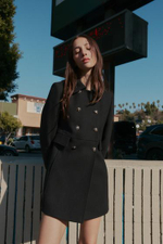 Шерстяное короткое пальто с перекрещивающимся воротником - ZARA