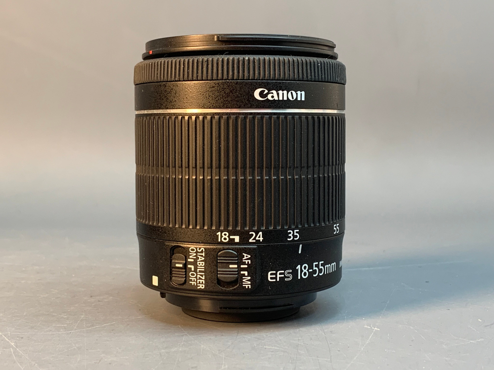 Canon 100D Kit 18-55mm 3.5-5.6 IS STM 5.000 кадров
