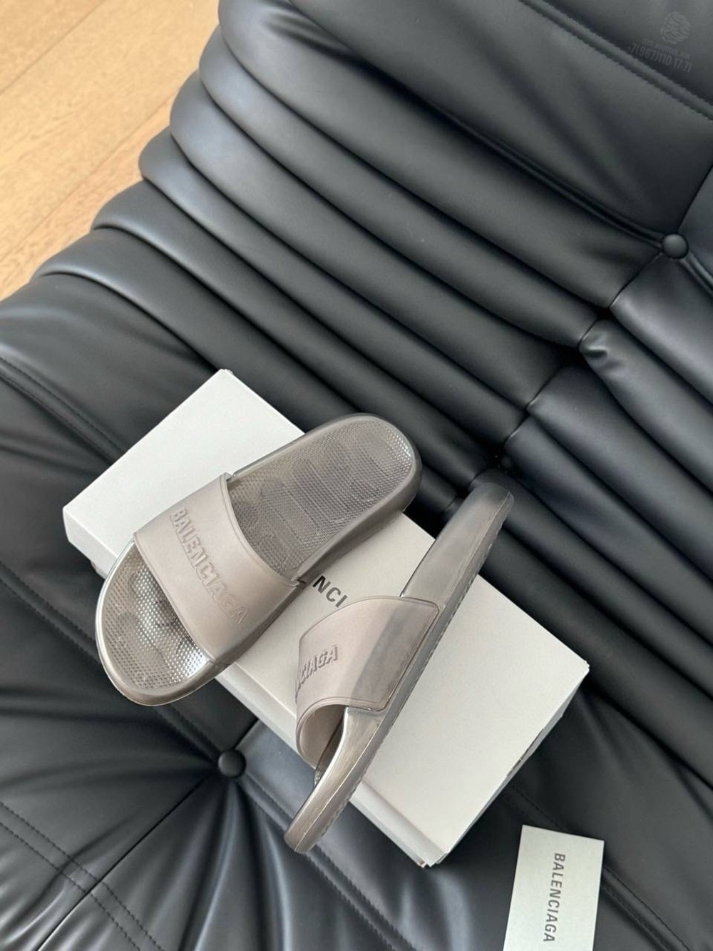 Шлепанцы Balenciaga