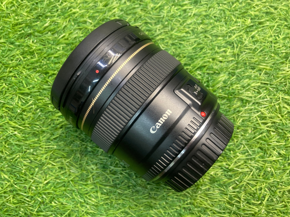 Canon EF 20mm 2.8 USM