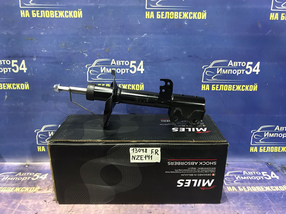 Стойка передняя правая TOYOTA FIELDER 2006-2012
