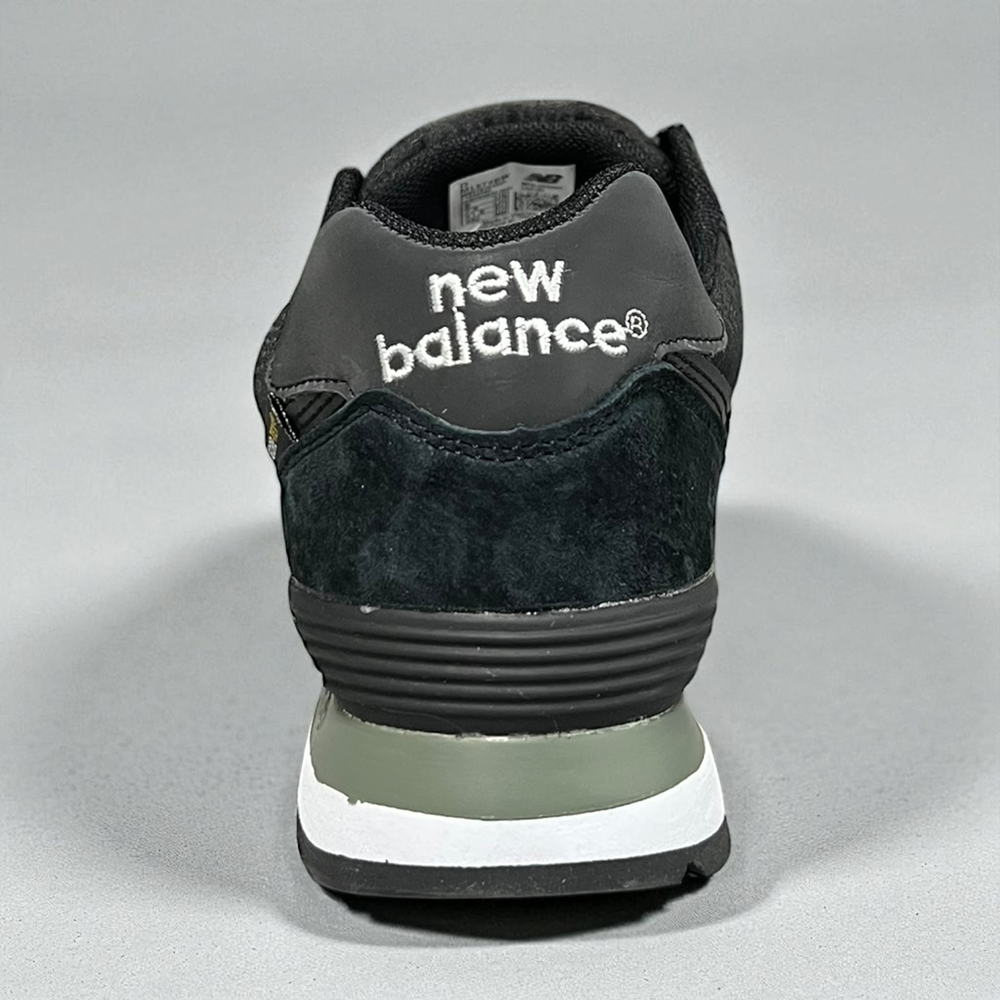 New Balance 574 Winter • Black