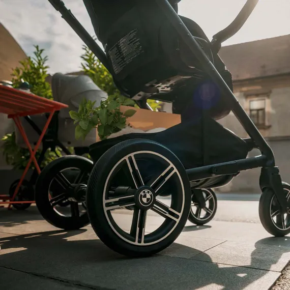 Прогулочная коляска Nuna Mixx™ Next BMW
