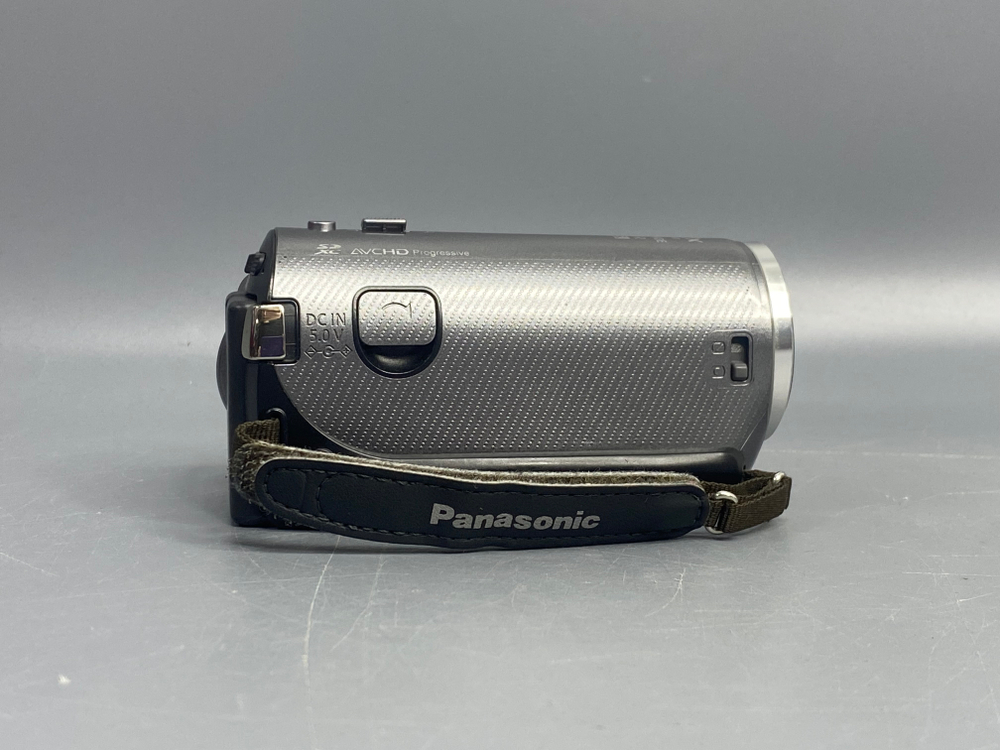 Panasonic HC-V210 Black