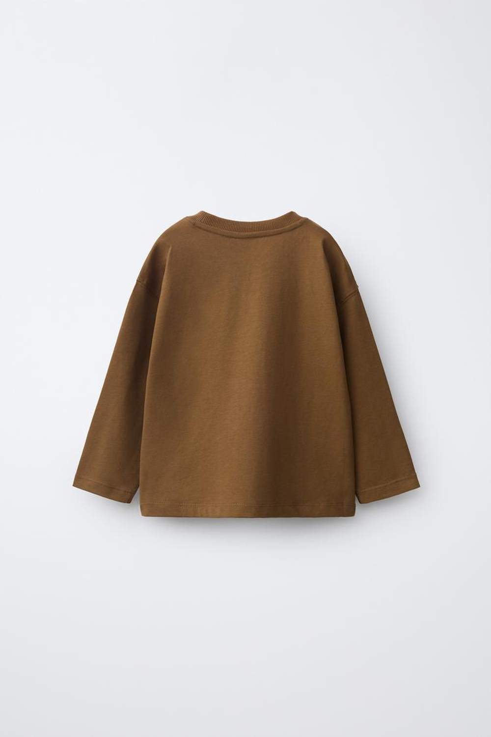 ZARA ФУТБОЛКА С ПРОРЕЗИНЕННОЙ НАШИВКОЙ «МЕДВЕДЬ», ТАБАЧНЫЙ