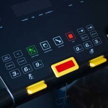 SH-T9100T Профессиональная беговая дорожка (Android-дисплей, 31,5") SHUA