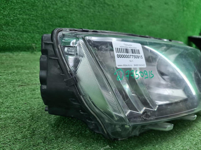 Фара правая Skoda Octavia A7 (13-17) галоген