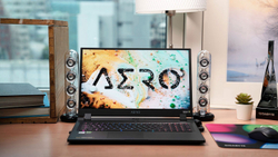 Ноутбук Gigabyte AERO 15 KB-7RU1130SH 15.6; 1920x1080 (Full HD), Intel Core i7 10750H, 2600 МГц, 16 Гб DDR-4, 512 Гб SSD, GeForce RTX 2060 6144 Мб, Wi-Fi, Bluetooth, Cam, Windows 10 Home (64 bit), чёрный