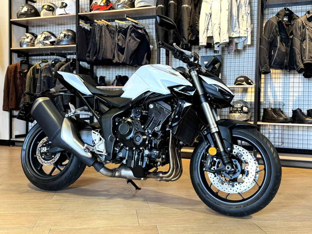 Honda CB 1000 Hornet, 2026