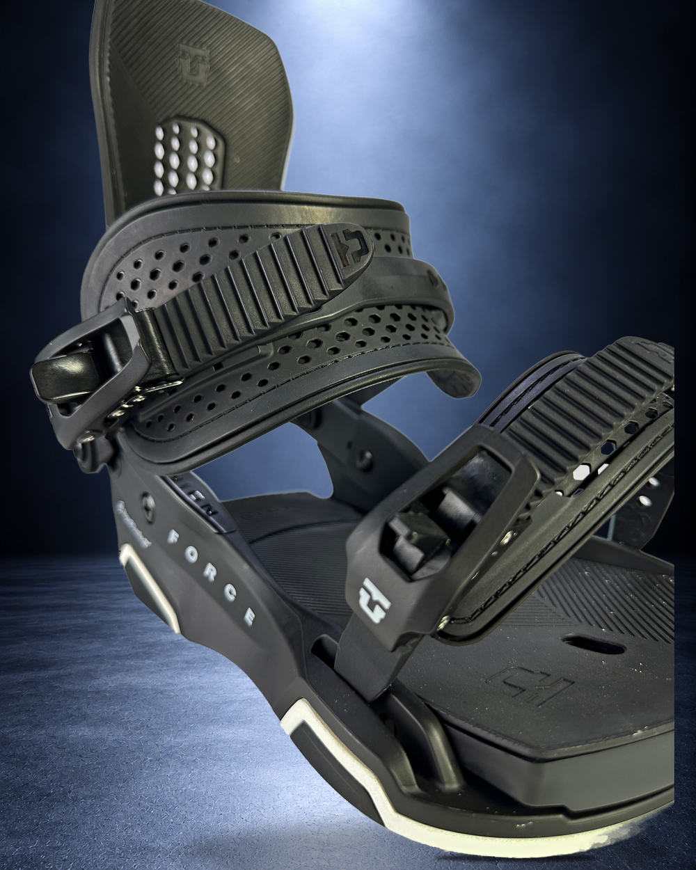 UNION крепления для сноуборда FORCE BLACK